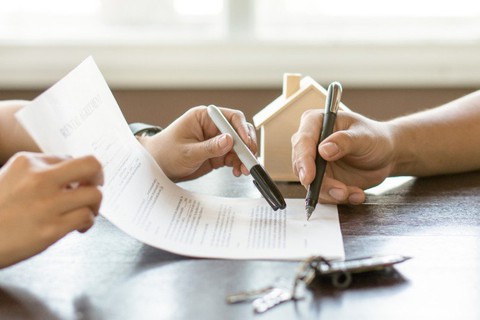 Quản lý hợp đồng thuê trọ hiệu quả - Bí quyết bảo vệ quyền lợi người thuê và chủ nhà
