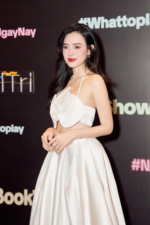 truc tiep bong da keo nha cai và Triệu Lộ Tư cùng sở hữu 1 phong cách, gọi chung là style "vợ tổng tài"- Ảnh 27.