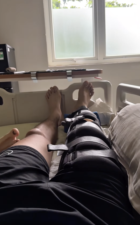 Á hậu Phương Nga bật khóc vì Bình xem bong da truc tiep nhanh nhat gặp chấn thương rất nhức nhối trong thể thao- Ảnh 2.