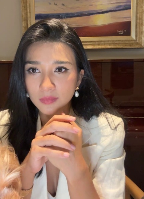 "Chị Tiền vợ Quý Bình nói tôi điều này trong nước mắt, suốt 30 phút"- Ảnh 1. hi88.com đăng nhập
