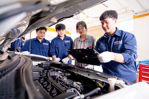 lich truc tiep bong da ngoai hang anh - Môi trường giáo dục hiện đại, điểm đến của những ước mơ- Ảnh 1.