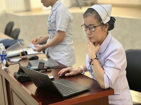 Chung sức vì chất lượng: Hội thi tay nghề điều dưỡng, hộ sinh, kỹ thuật y tại bệnh viện Bình Tân- Ảnh 3. Chung sức vì chất lượng: Hội thi tay nghề điều dưỡng, hộ sinh, kỹ thuật y tại bệnh viện Bình Tân- Ảnh 3.