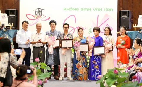 Không gian văn hóa Sen và Kiều - Mang chiều sâu văn hóa, tâm hồn người Việt- Ảnh 3. Không gian văn hóa lich bong da truc tiep và Kiều - Mang chiều sâu văn hóa, tâm hồn người Việt- Ảnh 3.