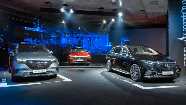 Chiêm ngưỡng dàn xe Mercedes-Benz mới nhất trị giá 150 tỷ tại Hà Nội: Có cả xe điện, xe hiệu suất cao, khu tiếp VIP- Ảnh 14. Chiêm ngưỡng dàn xe Mercedes-Benz mới nhất trị giá 150 tỷ tại Hà Nội: Có cả xe điện, xe hiệu suất cao, khu tiếp VIP- Ảnh 14.
