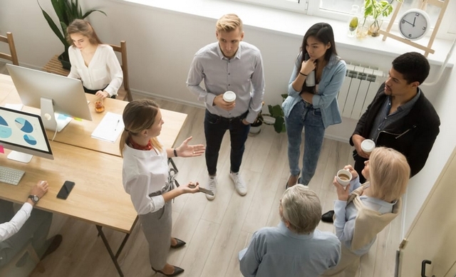 Mất nhiều năm quan sát người giàu, tôi phát hiện ra 3 cách họ TỰ bồi dưỡng chính mình: Đã giàu càng giàu! - Ảnh 2.