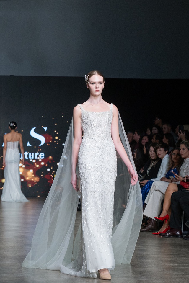 NTK Trần Phương Hoa ra mắt bộ sưu tập mới tại Vancouver Fashion Week 2025- Ảnh 6.