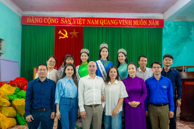 Top 3 Hoa hậu Hoàn cầu Việt Nam thăm và làm việc tại Tạp chí Thanh niên- Ảnh 12.