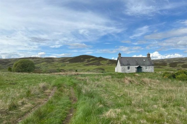 Brae Cottage: Ngôi nhà mơ ước cho người hướng nội giữa cao nguyên Scotland- Ảnh 2.