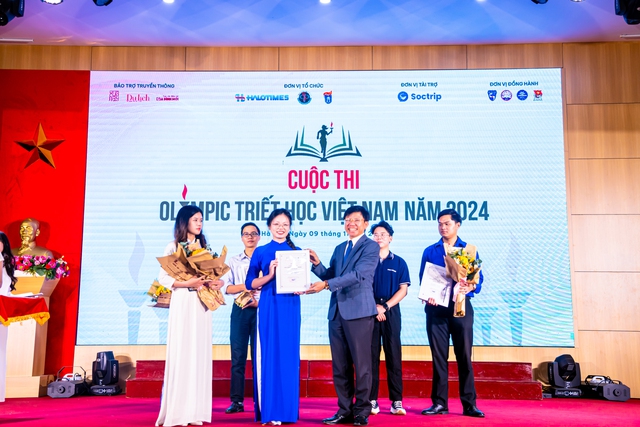 Olympic Triết học Việt Nam năm 2024: Góp phần xây dựng hệ giá trị chuẩn mực thanh niên Việt Nam- Ảnh 10.