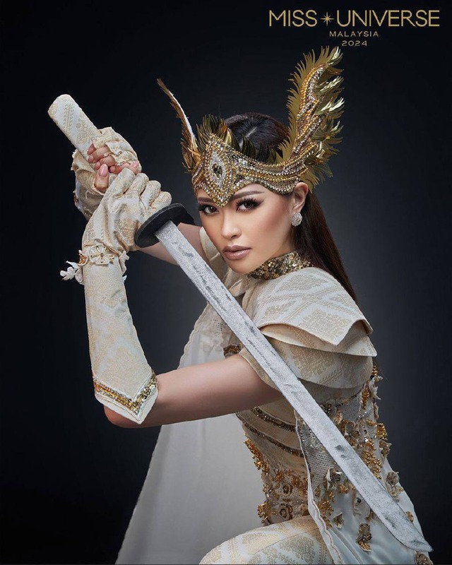 Bán kết Miss Universe 2024: Cú xoay hông hài hước của người đẹp Malaysia- Ảnh 2.