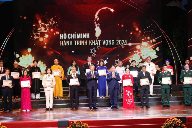 Chương trình “Hồ Chí Minh - Hành trình khát vọng 2024” - Ảnh 2.