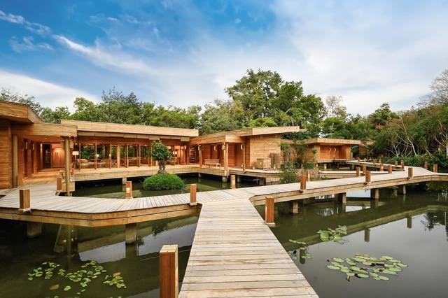 ‘Con cưng’ Six Senses Côn Đảo của IHG vừa ra mắt công trình mang cảm hứng làng chải biển Việt Nam, chuyên chăm sóc sức khoẻ - Ảnh 1.