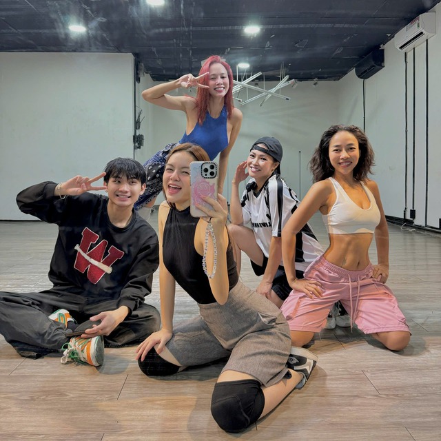 Sao nữ Vbiz nhập viện cấp cứu sau m&agrave;n treo ngược người tr&ecirc;n kh&ocirc;ng- Ảnh 6.