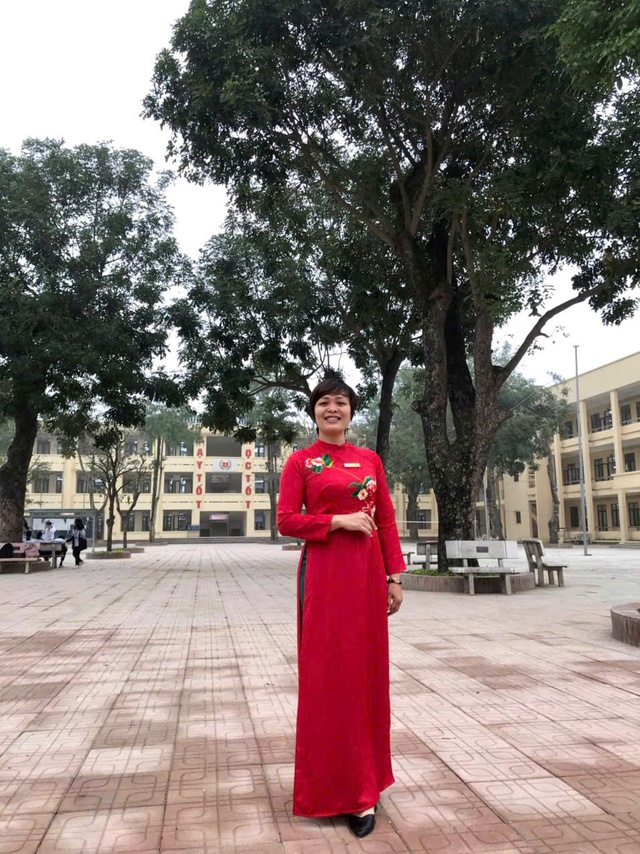 Xuýt xoa với màn dân vũ giữa giờ ra chơi tại 1 ngôi trường ngoại thành Hà Nội: Ai cũng tấm tắc vì lý do đặc biệt phía sau- Ảnh 3. Xuýt xoa với màn dân vũ giữa giờ ra chơi tại 1 ngôi trường ngoại thành Hà Nội: Ai cũng tấm tắc vì lý do đặc biệt phía sau- Ảnh 3.