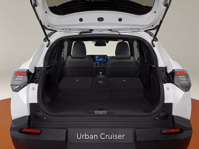 Toyota Urban Cruiser ra mắt: ‘Ruột’ Suzuki Vitara, nhiều công nghệ xịn, có AWD- Ảnh 4. Toyota Urban Cruiser ra mắt: ‘Ruột’ Suzuki Vitara, nhiều công nghệ xịn, có AWD- Ảnh 4.
