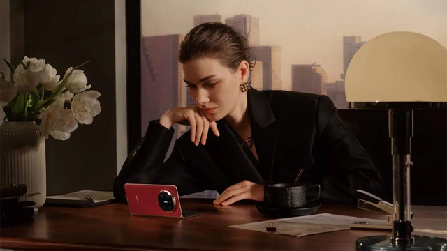 Huawei đưa smartphone gập Mate X6 ra thị trường quốc tế: Không sử dụng hệ điều hành riêng mà vẫn chạy Android- Ảnh 2. Huawei đưa smartphone gập Mate X6 ra thị trường quốc tế: Không sử dụng hệ điều hành riêng mà vẫn chạy Android- Ảnh 2.