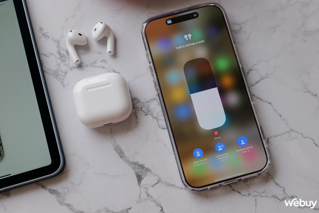 Trải nghiệm AirPods 4 ANC: Nhỏ hơn, nhẹ hơn và tốt hơn- Ảnh 14.