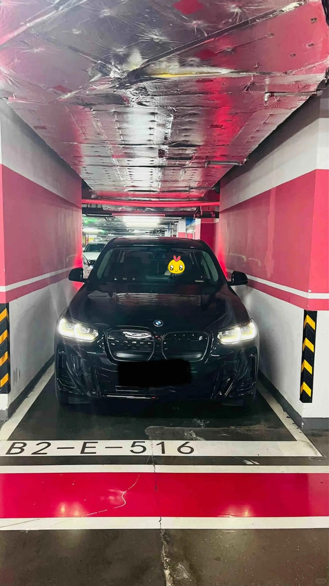 Bức ảnh về chỗ đậu xe chung cư giá 100 triệu phơi bày lòng dạ người hàng xóm luôn tỏ ra tốt bụng- Ảnh 4. Bức ảnh về chỗ đậu xe chung cư giá 100 triệu phơi bày lòng dạ người hàng xóm luôn tỏ ra tốt bụng- Ảnh 4.