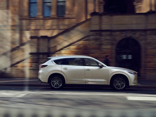 Bỏ thêm 20-30 triệu mua Mazda CX-8 bản mới được gì so với bản cũ: Thêm an toàn nhưng tăng tiêu hao nhiên liệu- Ảnh 5. Bỏ thêm 20-30 triệu mua Mazda CX-8 bản mới được gì so với bản cũ: Thêm an toàn nhưng tăng tiêu hao nhiên liệu- Ảnh 5.