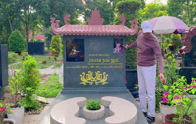 Tiết lộ về phần mộ NSND Thanh Kim Huệ: Khu đất đắt đỏ, c&oacute; tiền cũng kh&ocirc;ng mua được- Ảnh 2.