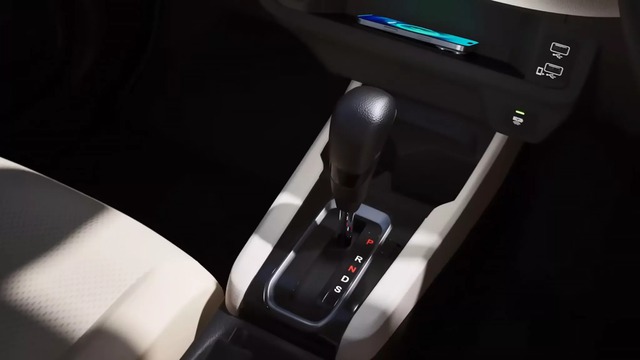 Ảnh chi tiết Honda Amaze vừa ra mắt: Sedan cỡ A đầu giống HR-V, đuôi giống City, máy xăng 1.2L mạnh 89 mã lực- Ảnh 7. Ảnh chi tiết Honda Amaze vừa ra mắt: Sedan cỡ A đầu giống HR-V, đuôi giống City, máy xăng 1.2L mạnh 89 mã lực- Ảnh 7.
