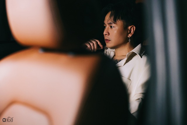 Đừng ai gọi Binz là rapper “ăn chơi” nữa, Binz giờ biến thành “tắc kè hoa” của Rap Việt rồi!- Ảnh 3.