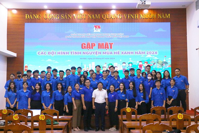 Lãnh đạo Học viện Thanh thiếu niên Việt Nam gặp mặt các đội hình tình nguyện Mùa hè xanh- Ảnh 3.