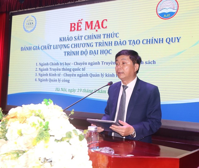 Bế mạc khảo sát chính thức đánh giá chất lượng chương trình đào tạo của Học viện Báo chí và Tuyên truyền - Ảnh 2.