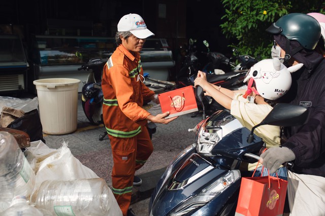 Trà Ngọc Hằng thiện nguyện mừng tuổi mới con gái: "Tôi mong Sophia có trái tim nhân ái"

- Ảnh 3.