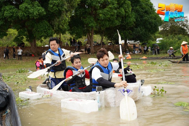 "Nam thần tinh tế" HIEUTHUHAI nhường chỗ "ngủ ngon" cho khách mời khiến Trường Giang khâm phục- Ảnh 3.