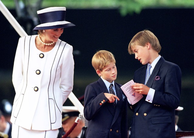 Chuyện ít biết về mối quan hệ giữa anh em William và Harry trước khi Vương phi Diana qua đời- Ảnh 1.