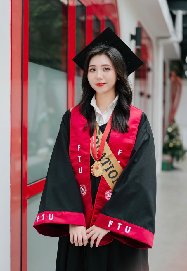 Nữ sinh đỗ Thạc sĩ của Thanh Hoa từ khi c&ograve;n chưa tốt nghiệp ĐH: "Học b&aacute; bản địa cố 1, m&igrave;nh sẽ phải cố 10"- Ảnh 4.