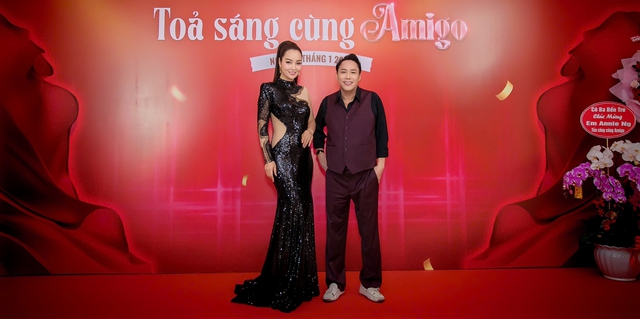 Ông bầu Hoàng Vũ mời Ngọc Trinh tham gia phim điện ảnh được đầu tư 50 tỷ- Ảnh 1. Ông bầu Hoàng Vũ mời Ngọc Trinh tham gia phim điện ảnh được đầu tư 50 tỷ- Ảnh 1.