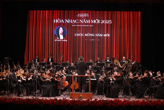 Hà Nội Concert – Hòa nhạc năm mới 2025: Soprano Bảo Yến mê hoặc người nghe với aria "Quel guardo il cavaliere"- Ảnh 1.