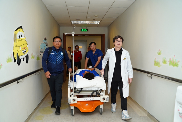 Cận cảnh chấn thương của Xuân Son- Ảnh 2.