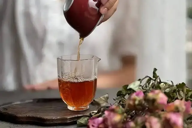 4 loại trà “phá thận" thầm lặng, khỏe mạnh đến đâu cũng khó chịu nổi- Ảnh 1. 4 loại trà “phá thận" thầm lặng, khỏe mạnh đến đâu cũng khó chịu nổi- Ảnh 1.