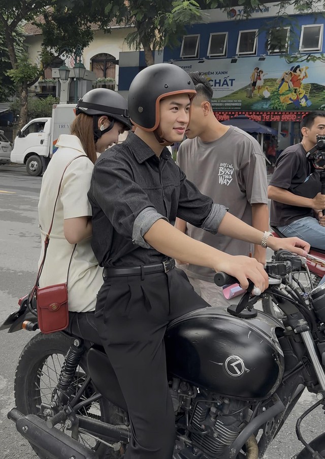 Vừa ly hôn chồng trong Gió ngang khoảng trời xanh, Quỳnh Kool có ngay trai trẻ ân cần chăm sóc, lại còn là mỹ nam đẹp cực phẩm- Ảnh 11.