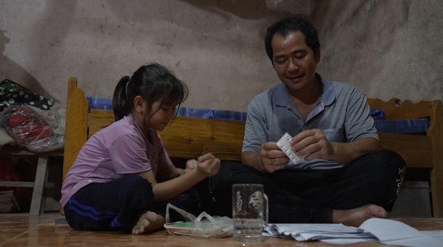 Nữ diễn viên miền Nam đầu tiên diễn Táo Quân bật khóc nức nở- Ảnh 1. Nữ diễn viên miền Nam đầu tiên diễn Táo Quân bật khóc nức nở- Ảnh 1.