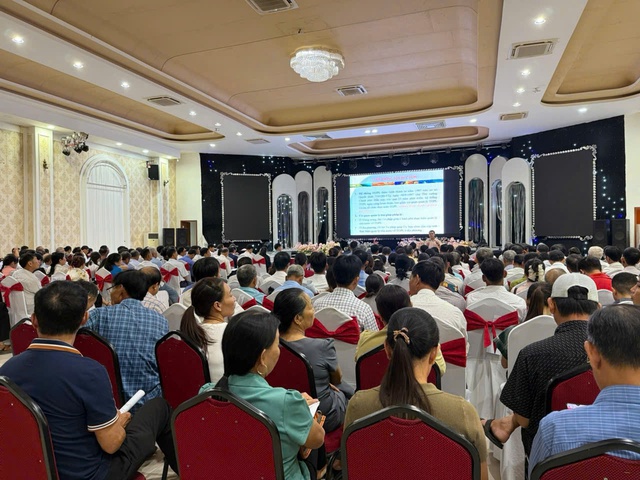 Nâng cao năng lực, kiến thức trợ giúp pháp lý điểm cho cán bộ thôn, đại diện cộng đồng, chi hội đoàn thể, người có uy tín và đội ngũ cán bộ ở cơ sở tại tỉnh Quảng Trị - Ảnh 1. Nâng cao năng lực, kiến thức trợ giúp pháp lý điểm cho cán bộ thôn, đại diện cộng đồng, chi hội đoàn thể, người có uy tín và đội ngũ cán bộ ở cơ sở tại tỉnh Quảng Trị - Ảnh 1.