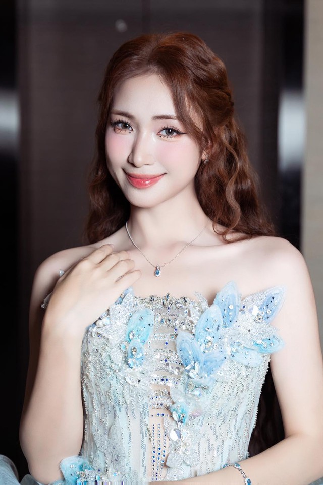 Đã hết “concert quốc gia” nhưng nữ ca sĩ này vẫn chạy show mệt nghỉ, còn ra luôn nước ngoài!- Ảnh 5.