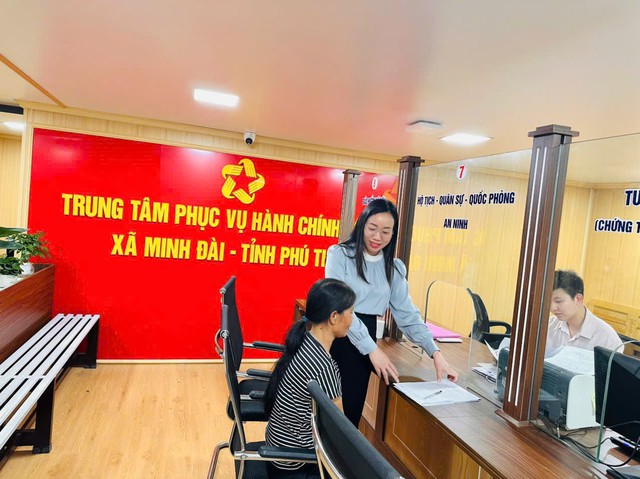 Nữ phó chủ tịch xã Minh Đài (Phú Thọ): Thi đua yêu nước là những hành động cụ thể, được đo bằng từng nụ cười hài lòng của Nhân dân- Ảnh 2. Nữ phó chủ tịch xã Minh Đài (Phú Thọ): Thi đua yêu nước là những hành động cụ thể, được đo bằng từng nụ cười hài lòng của Nhân dân- Ảnh 2.