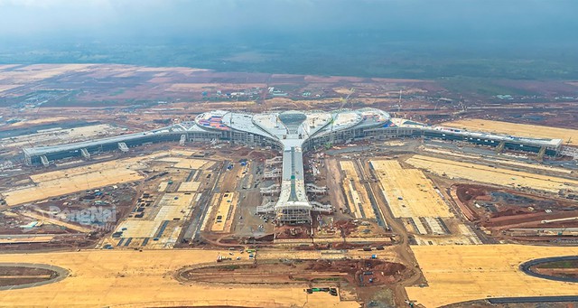 "Đôi mắt thép" tại dự án 16 tỷ USD mang tầm cỡ khu vực Đông Nam Á, cửa ngõ kết nối quốc tế của Việt Nam- Ảnh 4. "Đôi mắt thép" tại dự án 16 tỷ USD mang tầm cỡ khu vực Đông Nam Á, cửa ngõ kết nối quốc tế của Việt Nam- Ảnh 4.