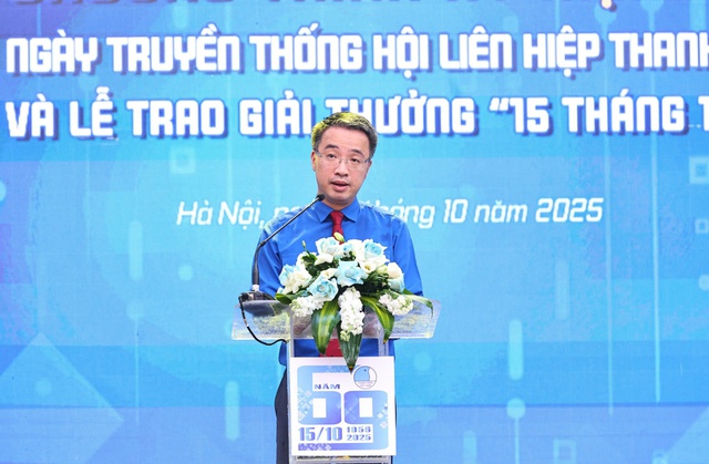 69 thanh niên nhận Giải thưởng “15 tháng 10”- Ảnh 1. 69 thanh niên nhận Giải thưởng “15 tháng 10”- Ảnh 1.