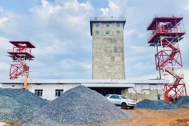 "Đôi mắt thép" tại dự án 16 tỷ USD mang tầm cỡ khu vực Đông Nam Á, cửa ngõ kết nối quốc tế của Việt Nam- Ảnh 1. "Đôi mắt thép" tại dự án 16 tỷ USD mang tầm cỡ khu vực Đông Nam Á, cửa ngõ kết nối quốc tế của Việt Nam- Ảnh 1.