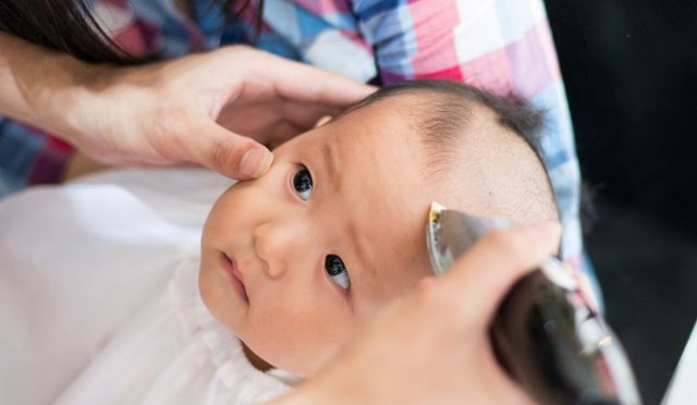 Cắt tóc cho trẻ ngày nào là tốt nhất để con khỏe mạnh, ngoan ngoãn, không ốm vặt- Ảnh 3. Cắt tóc cho trẻ ngày nào là tốt nhất để con khỏe mạnh, ngoan ngoãn, không ốm vặt- Ảnh 3.