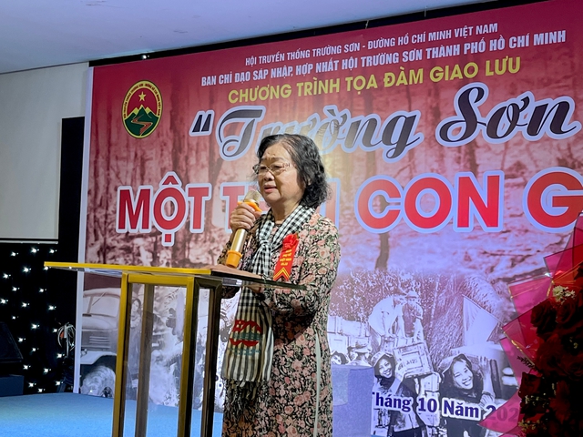 Trường Sơn - một thời con gái: Khúc tráng ca về những bông hồng thép- Ảnh 3. Trường Sơn - một thời con gái: Khúc tráng ca về những bông hồng thép- Ảnh 3.