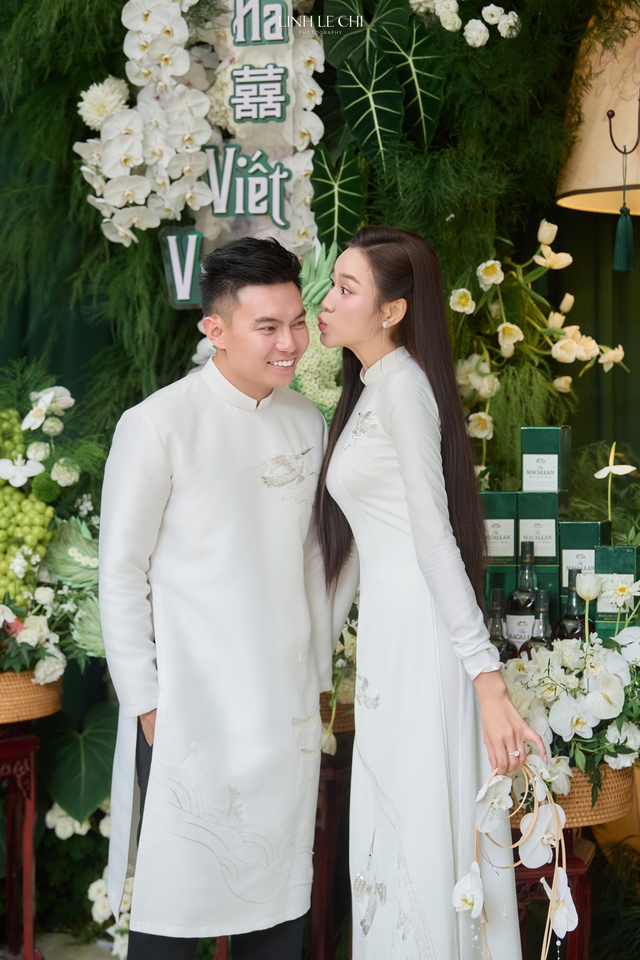 Hoa hậu Đỗ Hà và chồng thiếu gia tập đoàn Sơn Hải quá đáng...- Ảnh 3. Hoa hậu Đỗ Hà và chồng thiếu gia tập đoàn Sơn Hải quá đáng...- Ảnh 3.