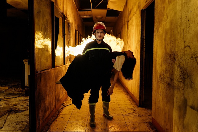 Quốc Thiên ra mắt MV "Tự dưng thành người lạ"- Ảnh 2.