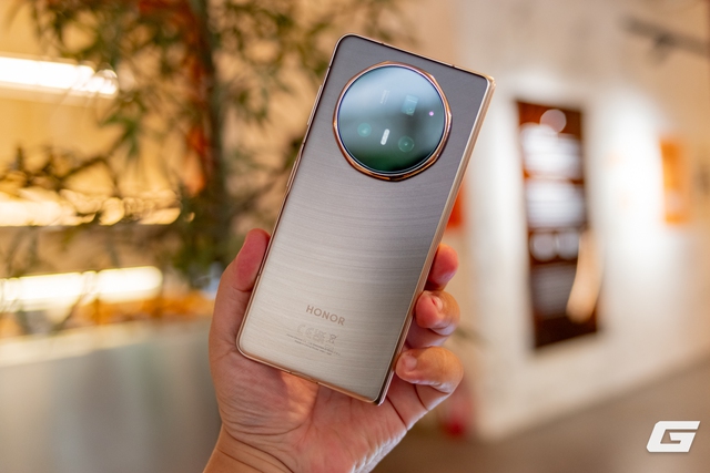 Trải nghiệm HONOR Magic V5: Cuộc đua thêm phần khốc liệt khi lựa chọn điện thoại gập đã không cần phải đánh đổi- Ảnh 2. Trải nghiệm HONOR Magic V5: Cuộc đua thêm phần khốc liệt khi lựa chọn điện thoại gập đã không cần phải đánh đổi- Ảnh 2.