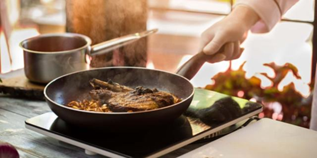 Mỹ cảnh báo khẩn 4 loại chảo gây ung thư, tổn thương thận- Ảnh 1. Mỹ cảnh báo khẩn 4 loại chảo gây ung thư, tổn thương thận- Ảnh 1.